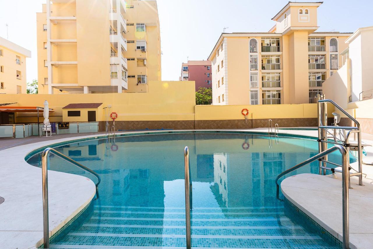 Ver621 - Estudio Con Vistas Al Mar, Wifi, Piscina, Centro A 100 Metros, Playa A 600 Metros Torremolinos Exterior foto