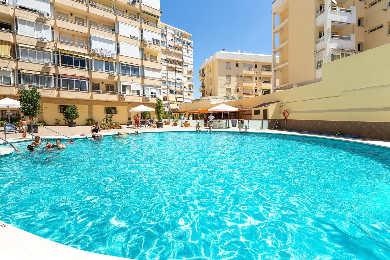 Ver621 - Estudio Con Vistas Al Mar, Wifi, Piscina, Centro A 100 Metros, Playa A 600 Metros Torremolinos Exterior foto